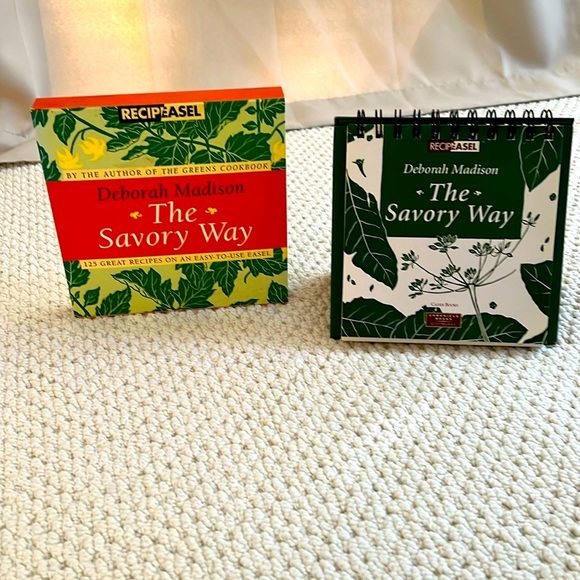 Like new condition “The Savory Way” recipe book on easel stand - Picture 1 of 6